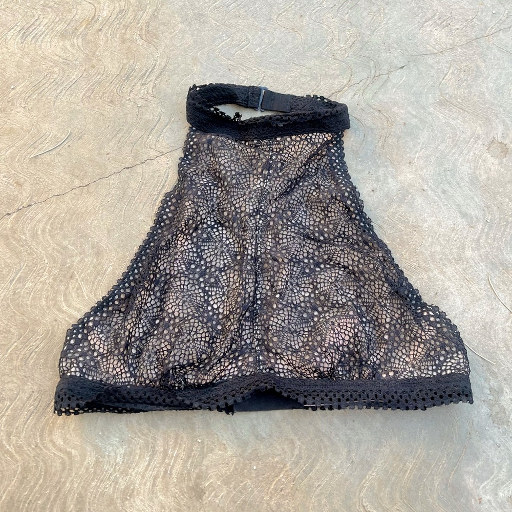 VICTORIA’S SECRET | NWT Black Lace Halter Bra S